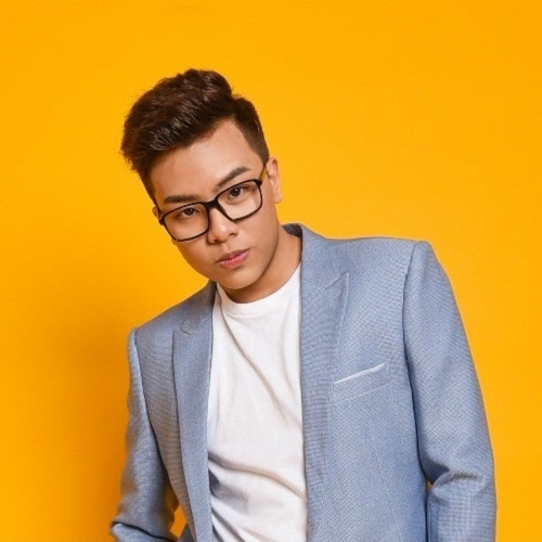 Hứa Kim Tuyền.