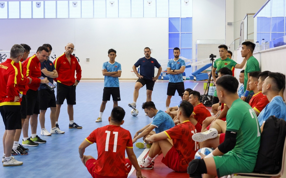 ĐT Futsal Việt Nam sẽ có trận ra quân giải Futsal châu Á 2022 gặp Hàn Quốc vào 18h tối nay. (Ảnh: VFF). 