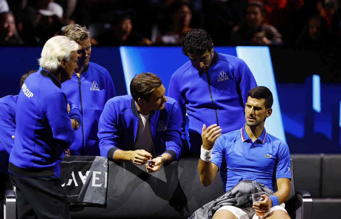 Novak Djokovic thất bại 3-6, 6-7 trước đối thủ bị đánh giá thấp hơn.