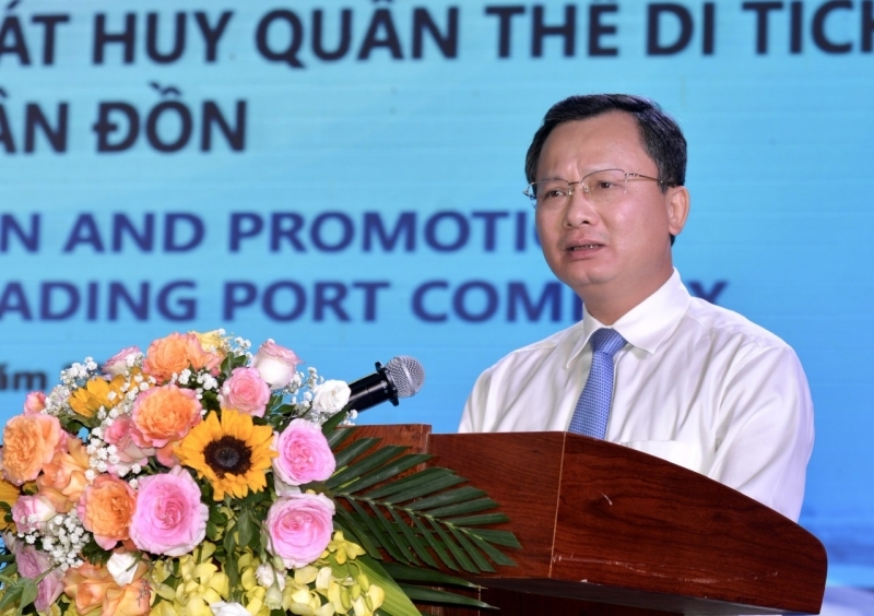 Ông Cao Tường Huy, Phó Chủ tịch thường trực UBND tỉnh Quảng Ninh phát biểu tại Hội thảo Khoa học "Nhận diện giá trị, bảo tồn và phát huy quần thể di tích thương cảng Vân Đồn."