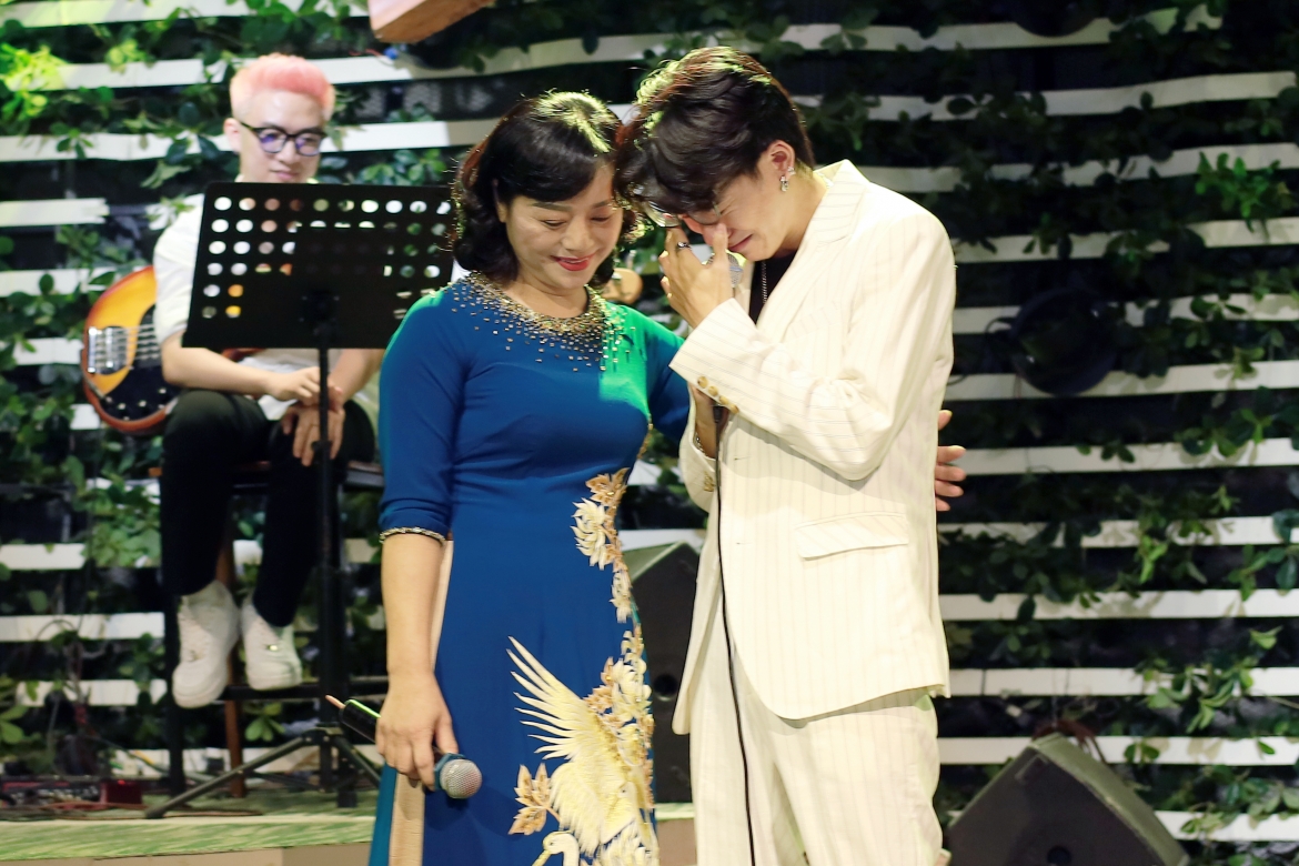 DKEY Minh Đức và mẹ song ca "Ước mơ của mẹ".
