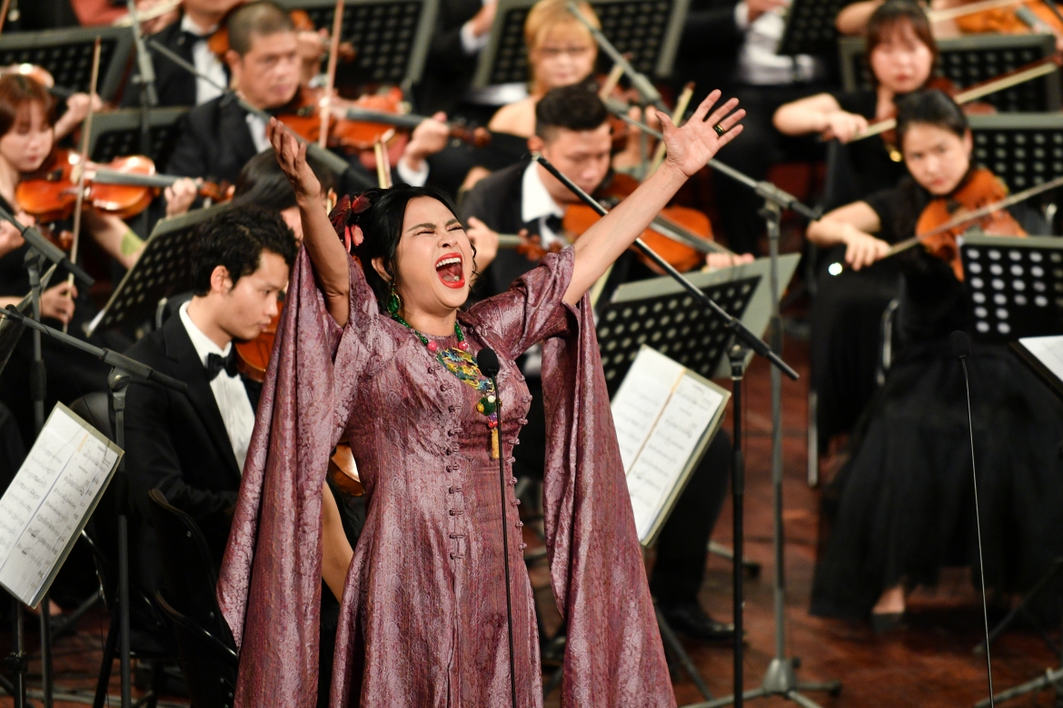 Màn biểu diễn thăng hoa của diva Thanh Lam.
