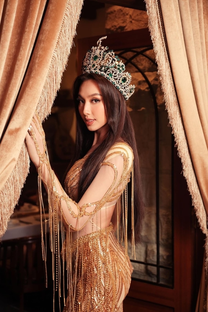 Nàng hậu nhanh chóng trở thành ngôi sao hạng A với thu nhập "khủng".