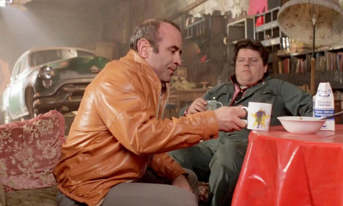 Nam diễn viên Robbie Coltrane và Bob Hoskins trong phim "Mona Lisa" (1986). Nguồn: Moviestore/REX/Shutterstock