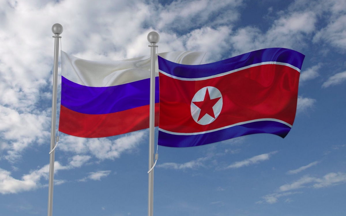 Quốc kỳ Nga và Triều Tiên. Ảnh: Back to Jerusalem.