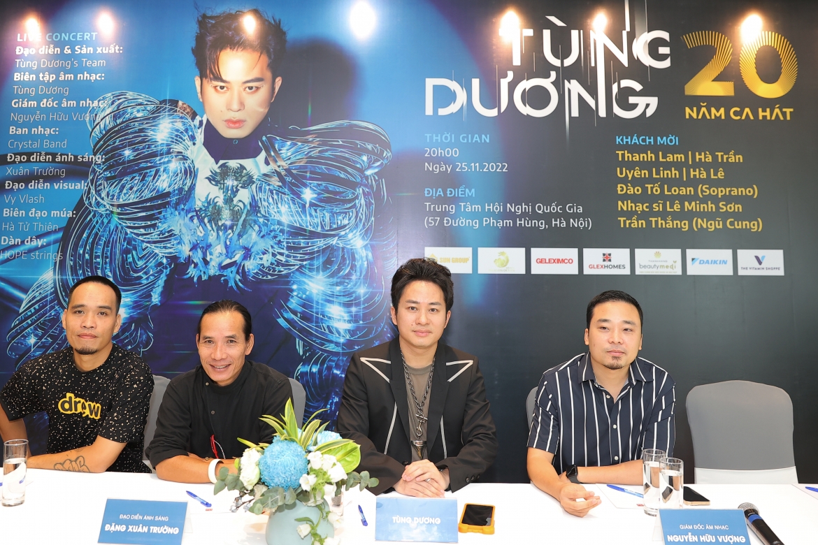 Tùng Dương công bố live concert 20 năm ca hát sẽ diễn ra vào ngày 25/11 tại Trung tâm Hội nghị Quốc gia, Hà Nội.
