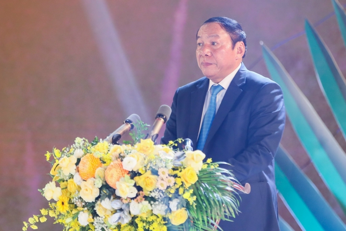 Uỷ viên BCH Trung ương Đảng, Bộ trưởng Bộ VHTTDL Nguyễn Văn Hùng.