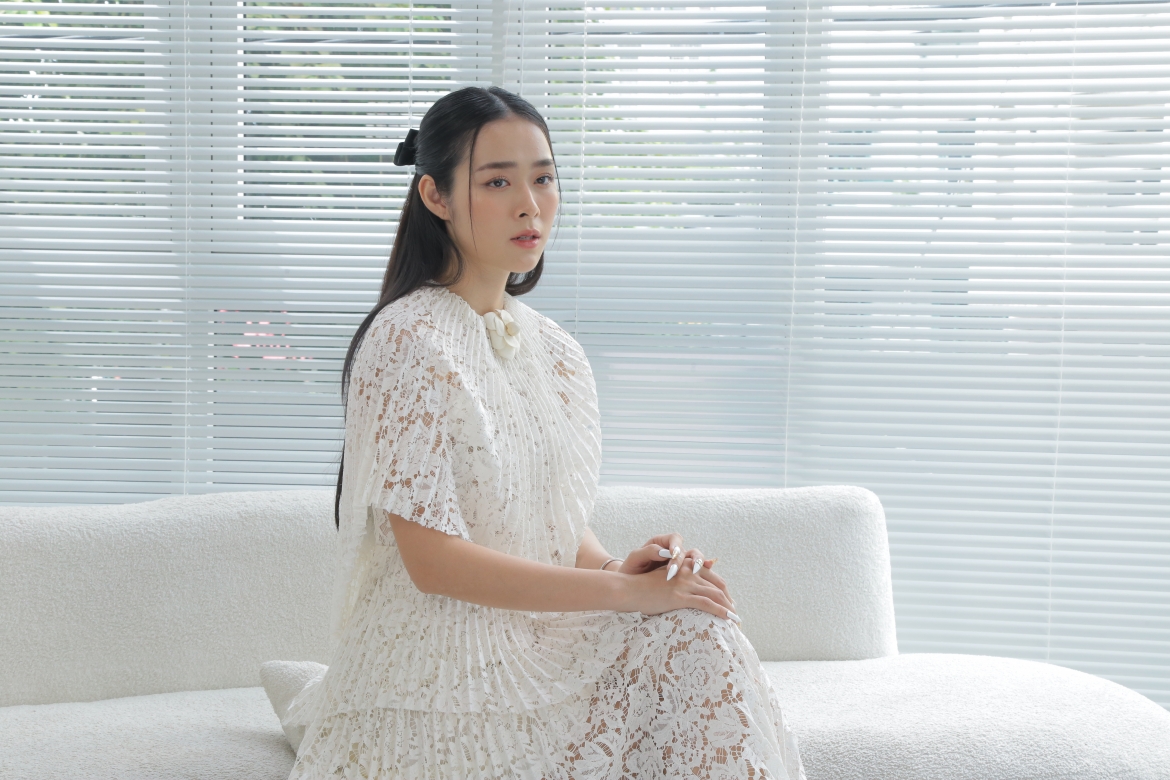 Diệp Bảo Ngọc bất ngờ lấn sân ca hát.