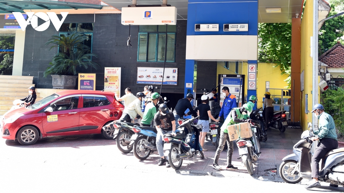 Giá xăng dầu đồng loạt tăng từ 15h chiều 15/5