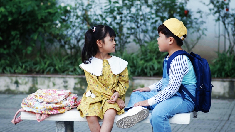 Hai diễn viên nhí đáng yêu trong phim.