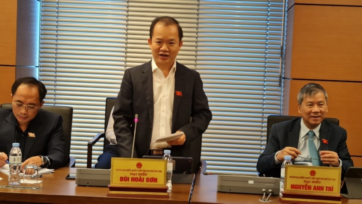 Đại biểu Bùi Hoài Sơn, Ủy viên thường trực Ủy ban Văn hóa, Giáo dục của Quốc hội.