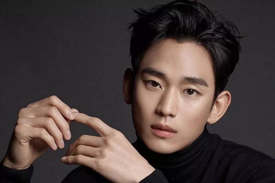 Kim Soo Hyun hiện đang đàm phán để 