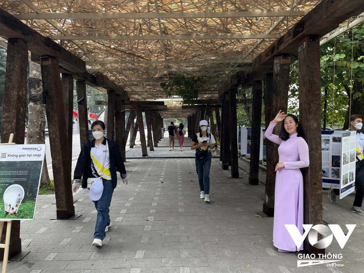 Mặc dù thành phố đã nỗ lực trong việc tổ chức các sự kiện văn hoá, thể thao tại phố đi bộ nhưng nhìn chung vẫn chưa đủ hấp dẫn.
