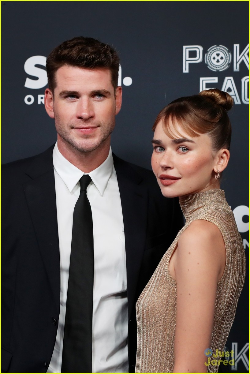 Trước đó, Tờ InTouch đưa tin, cặp sao người Australia đã "đường ai nấy đi" từ hồi tháng 6 và đã bí mật tái hợp.