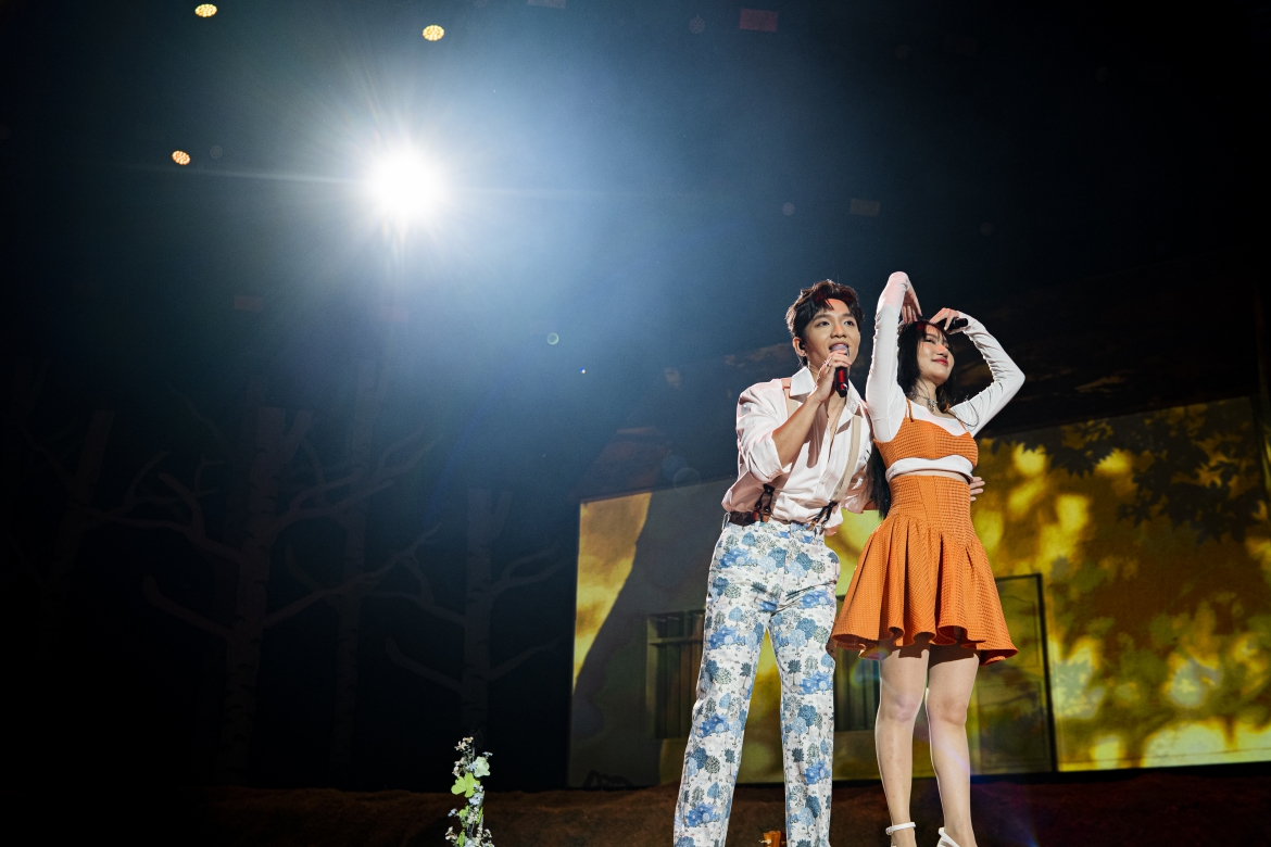 Orange kết hợp cùng Hoàng Dũng trong ca khúc "Khi em lớn".