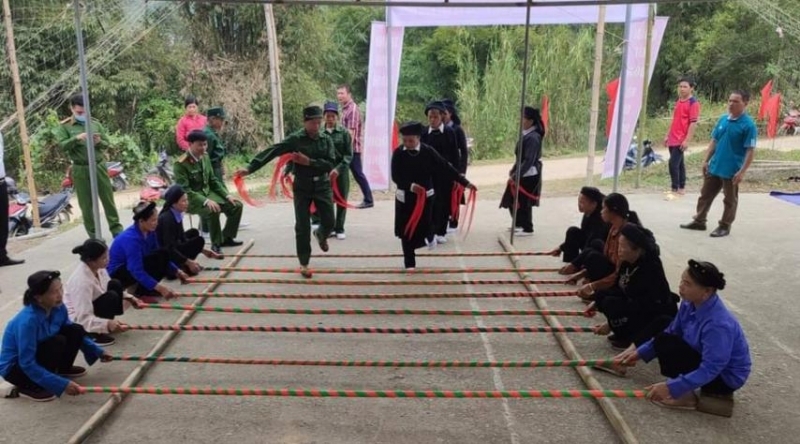 Nhảy sạp được nhiều bản làng tổ chức.