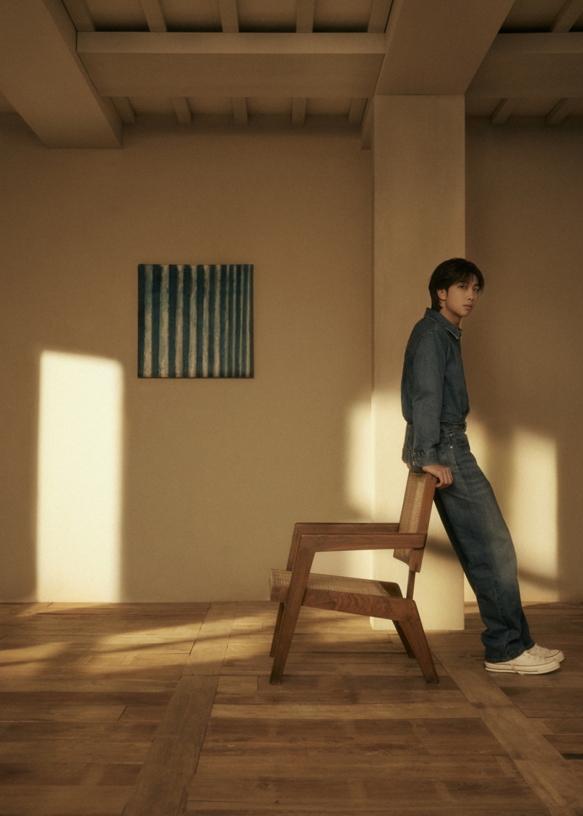 Album solo ''Indigo'' của RM giữ vị trí thứ 3 trên BXH Billboard 200.