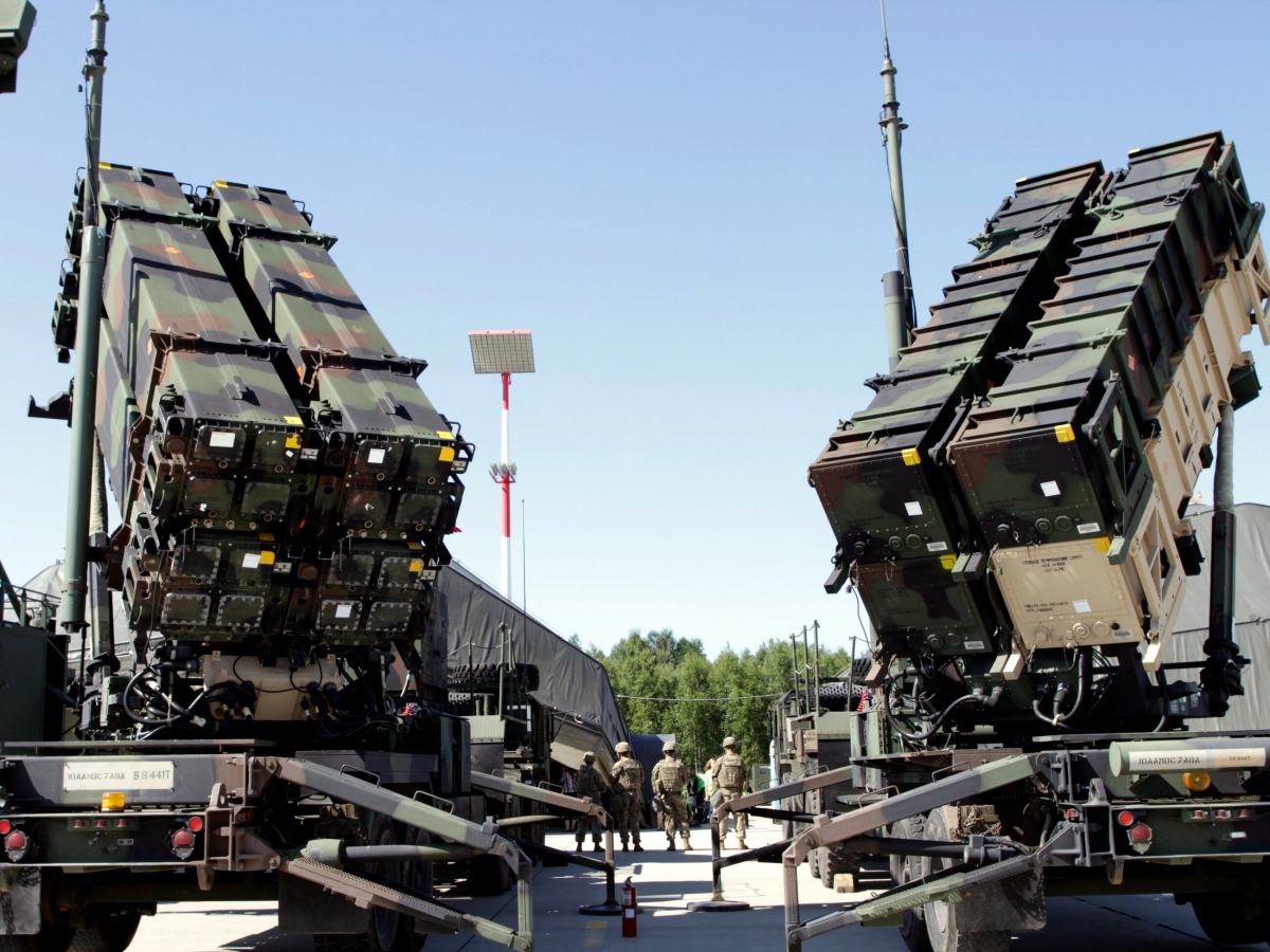 Hiện nay, hầu hết các đồng minh của Mỹ như Ba Lan, Đức, Hy Lạp, Israel, Nhật Bản, Hà Lan… (12 quốc gia và vùng lãnh thổ) đều sử dụng tên lửa Patriot để bảo vệ không phận.