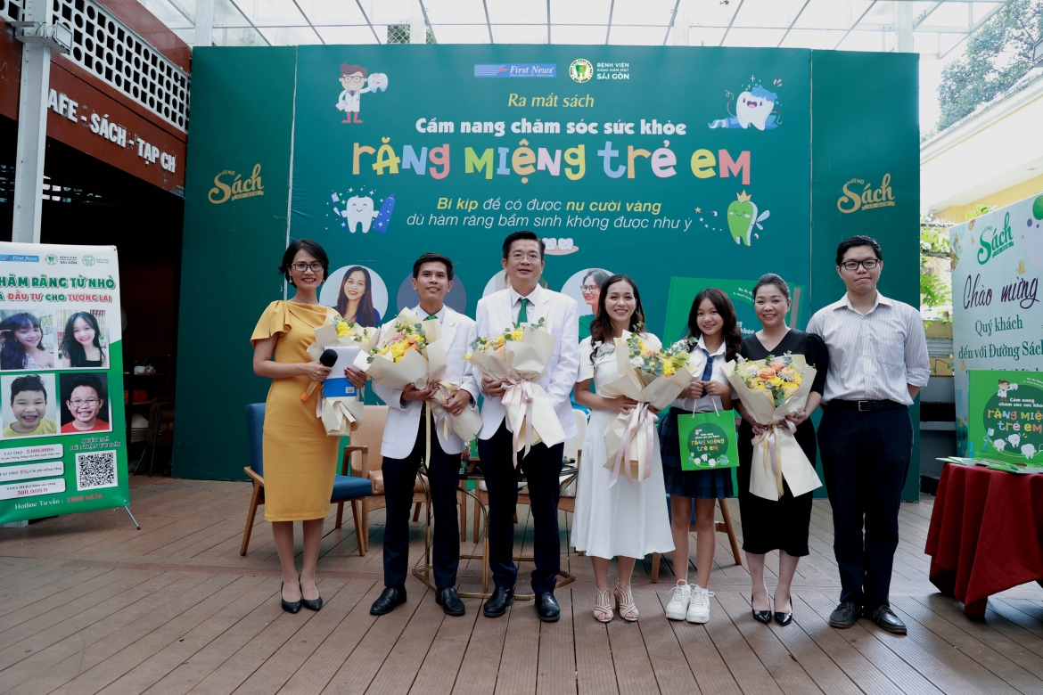 Lễ ra mắt sách "Cẩm nang Chăm sóc sức khỏe răng miệng trẻ em"