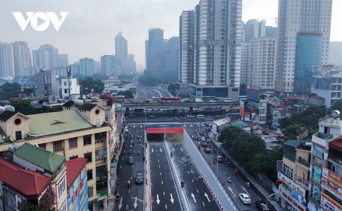 Sau khi hầm chui Lê Văn Lương đi vào hoạt động, nút giao thông tại đây sẽ có tổng cộng 10 làn xe theo hướng Lê Văn Lương - Tố Hữu và ngược lại. Việc khánh thành công trình nhằm giải quyết kịp thời tình trạng xung đột giao thông tại nút giao  Vành đai 3 (Lê Văn Lương - Khuất Duy Tiến - Tố Hữu) đã tồn tại nhiều năm qua, giảm ô nhiễm môi trường, góp phần thay đổi bộ mặt giao thông của Thủ đô.