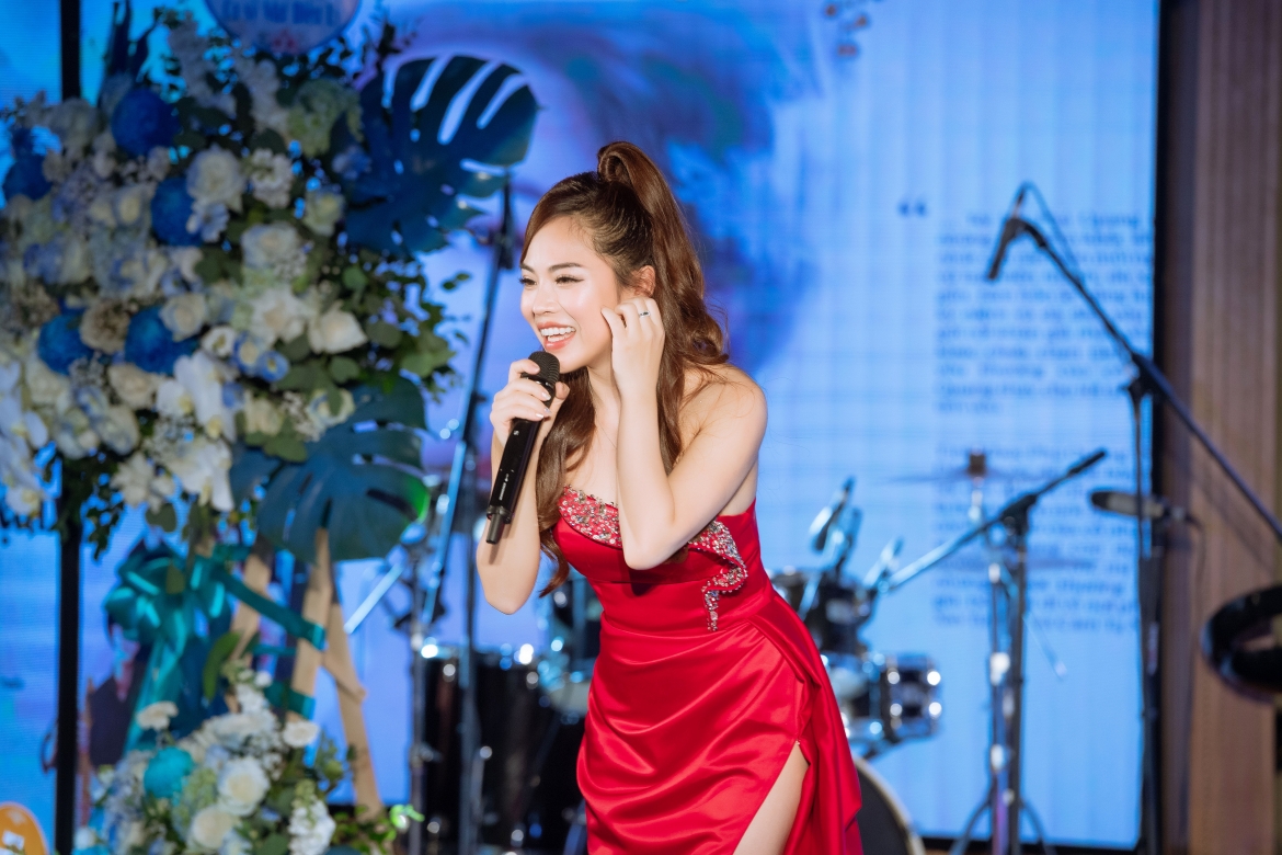 Mai Diệu Ly ra mắt album "Tình khúc Phú Quang - Nỗi nhớ mùa đông" như một lời tri ân, thể hiện sự biết ơn đối với người nhạc sĩ tài ba.