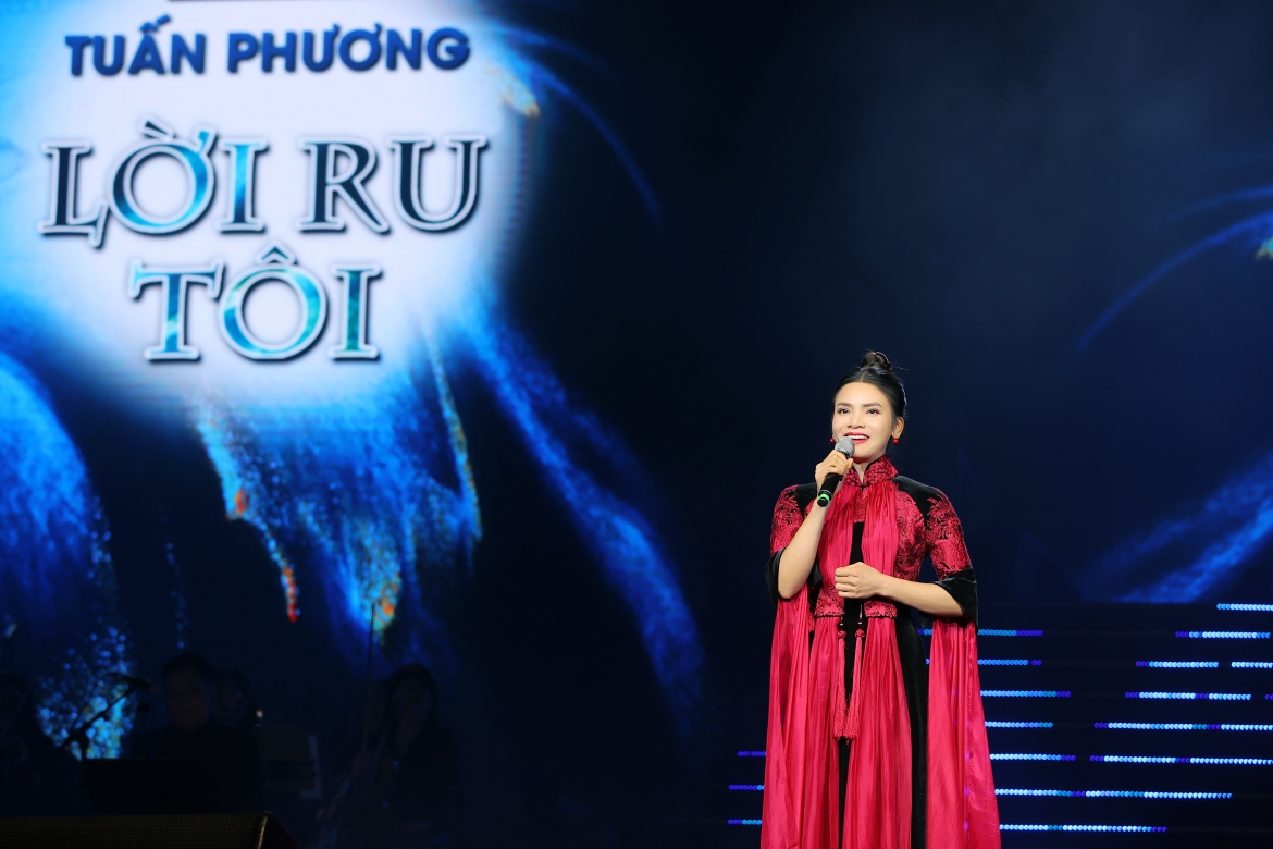 NSƯT Phạm Phương Thảo.