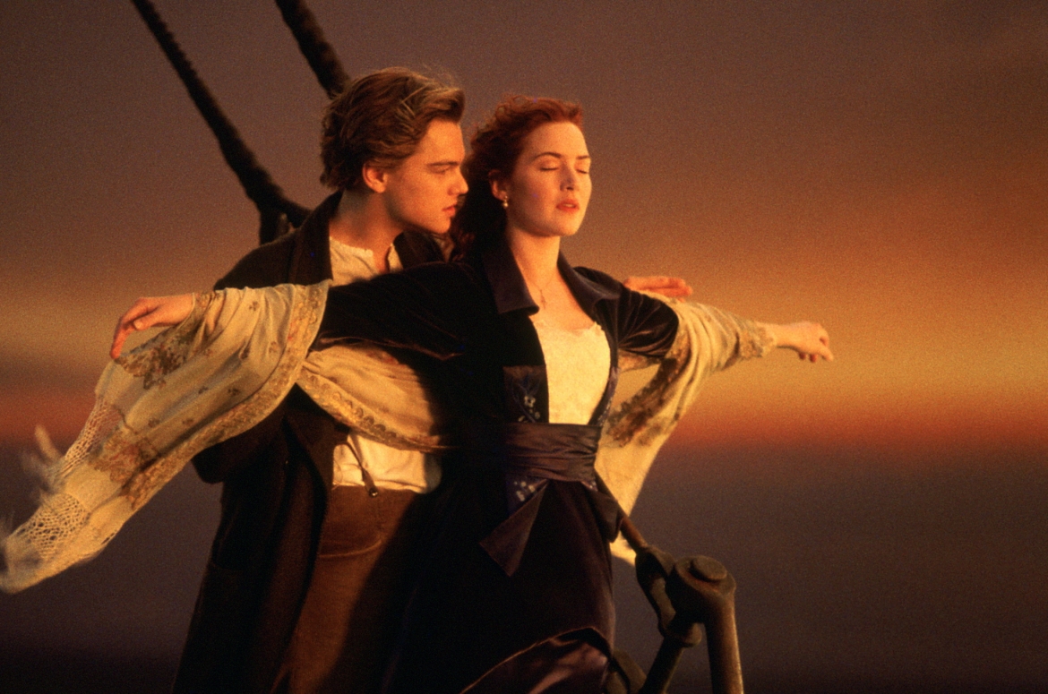 "Titanic" tốn hơn 200 triệu USD nhưng doanh thu phòng vé đạt mức kỷ lục hồi bấy giờ là 1,8 tỷ USD.