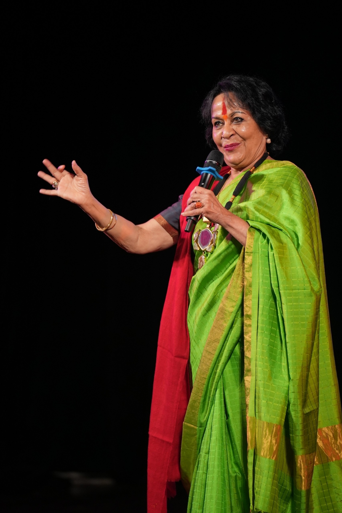 Tiến sĩ Sonal Mansingh - biên đạo múa.