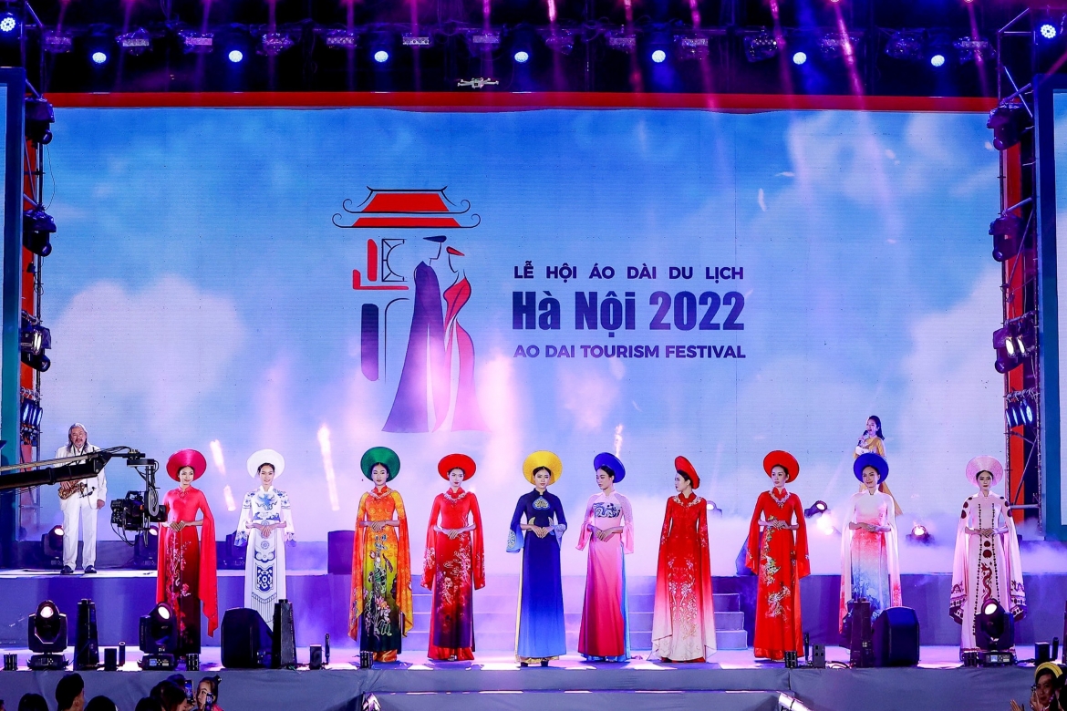 Lễ hội Áo dài Du lịch Hà Nội 2022.