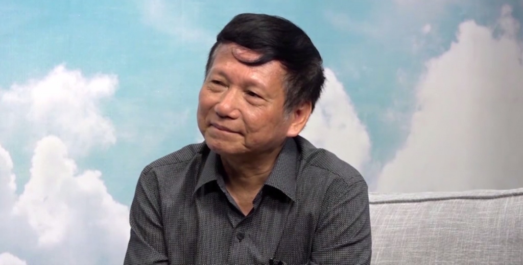 Đạo diễn, NSND Nguyễn Thước nhận giải thưởng Nhà nước về văn học nghệ thuật năm 2022 với 3 tác phẩm phim tài liệu gồm "Đất lạnh", "Cỏ xanh im lặng" và "Không chỉ là thương hiệu".
