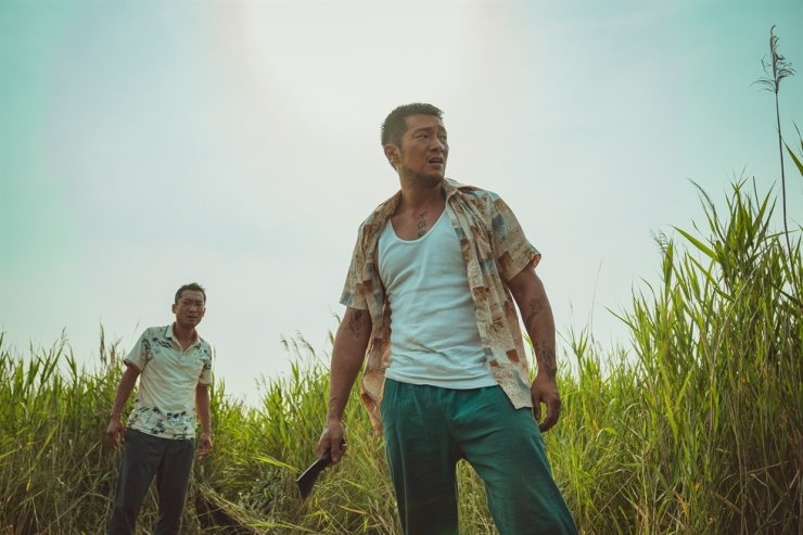 Diễn viên Son Suk-ku (phải) trong phim "The Roundup". Nguồn: ABO Entertainment