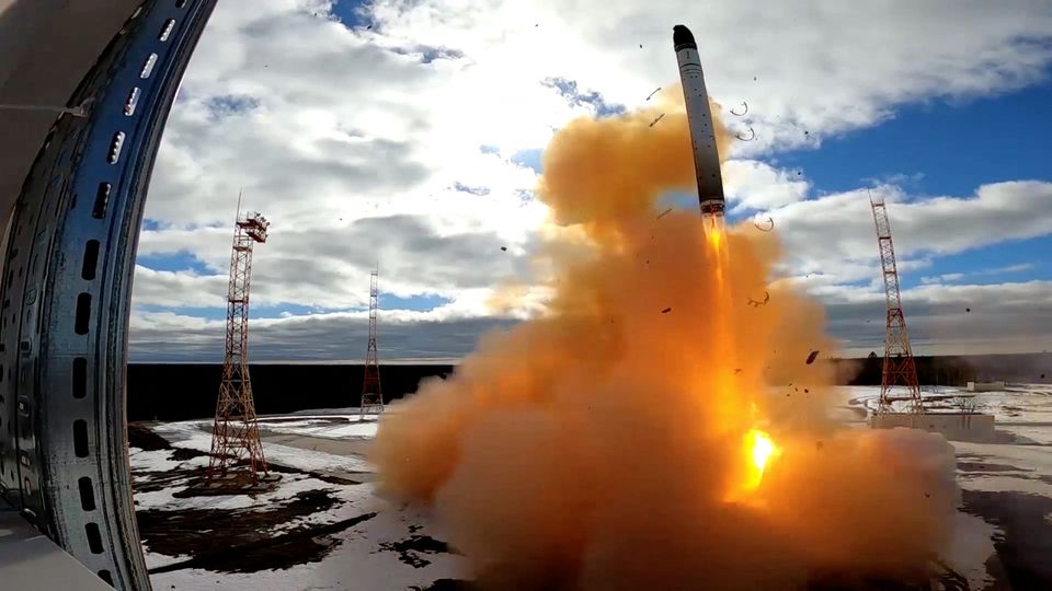Tên lửa Sarmat phóng từ sân bay vũ trụ Plesetsk ở Arkhangelsk, Nga. Ảnh: Reuters