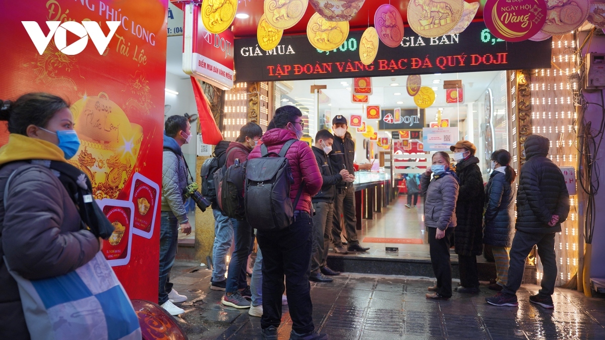 Đối với nhiều người dân Việt Nam, vàng vẫn được coi là tài sản dự trữ an toàn. (Ảnh minh họa)