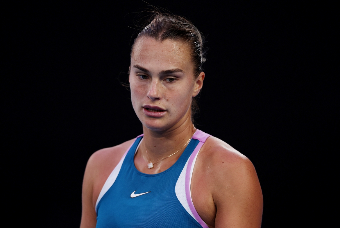 Những nỗ lực sau đó của Sabalenka giúp tay vợt này gỡ hòa 4-4. 
