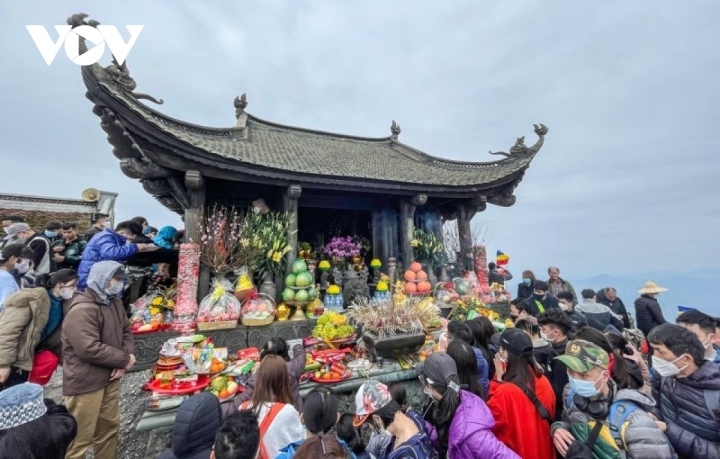 Lễ hội Yên Tử (Quảng Ninh) – Lễ hội lớn và nổi tiếng nhất miền Bắc.