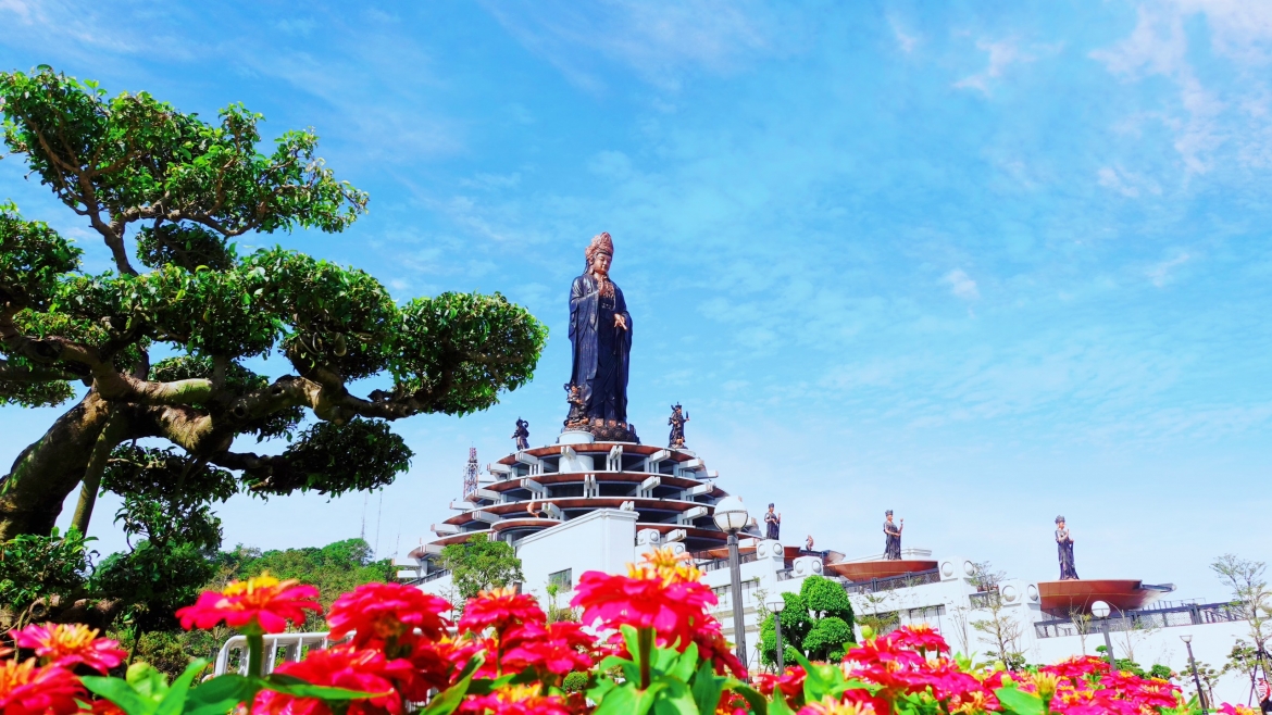 Lễ hội Xuân núi Bà Đen sẽ kéo dài đến ngày 16 tháng Giêng Âm lịch (ảnh T.Ninh)