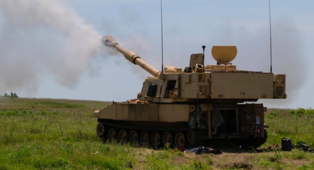 M109A6 Paladin là phiên bản hiện đại hóa của pháo tự hành tầm xa M109, được phát triển vào thập niên 1960 của Quân đội Mỹ. Nguồn: Defense Express