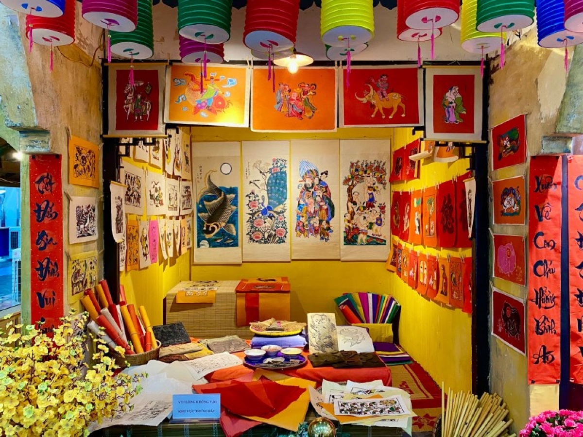 The cultural space is held annually, helping the elderly to remember traditional Tet celebrations and educating young people about traditional cultural values.