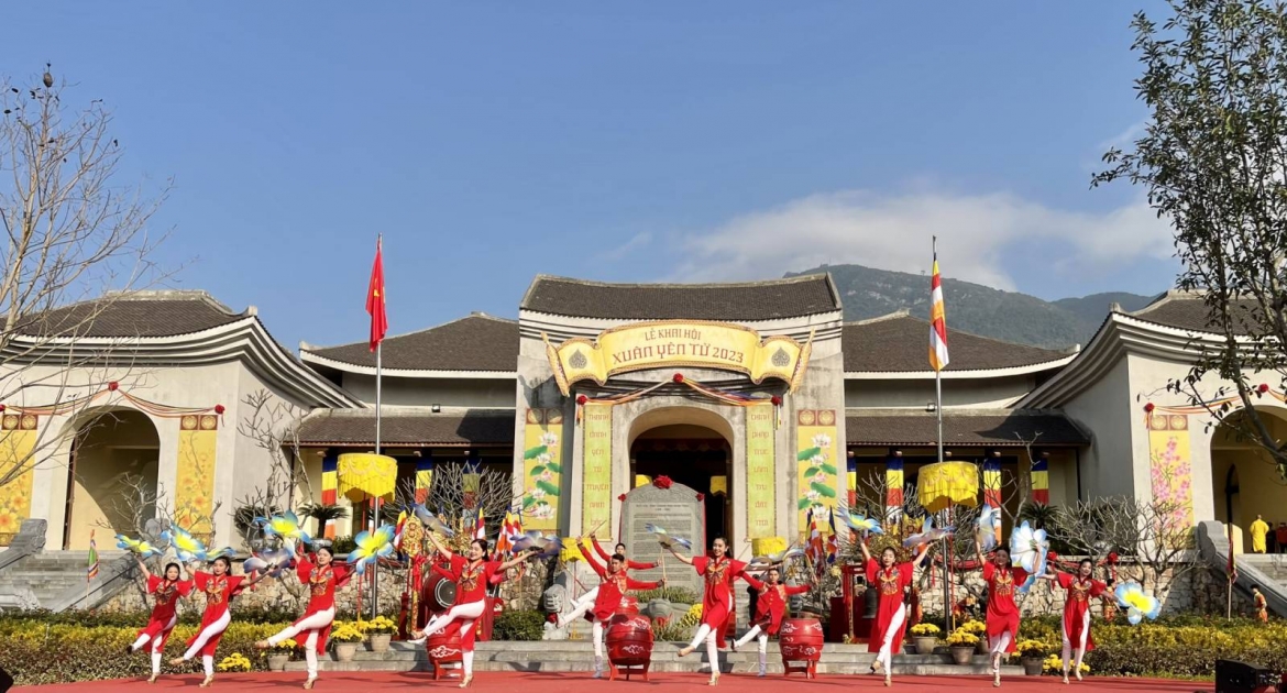 Hội xuân Yên Tử là một trong những lễ hội lớn và kéo dài nhất khu vực phía Bắc.