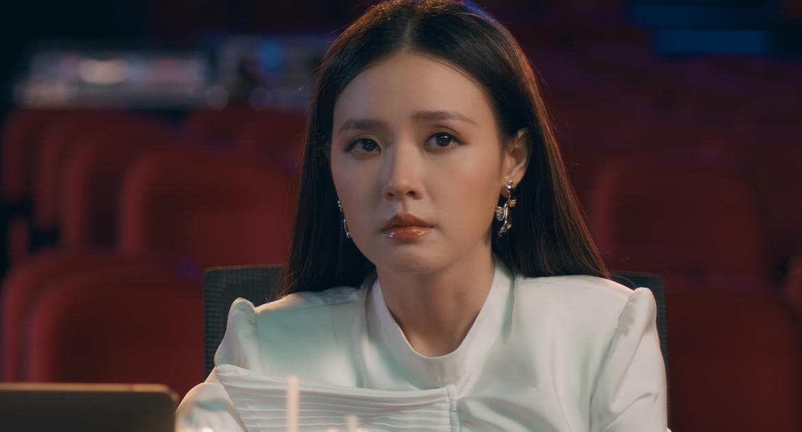 Tạo hình của Midu trong phim mới.