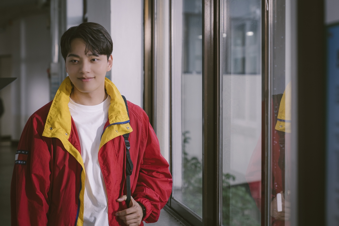 Dàn diễn viên Yeo Jin Goo, Cho Yi Hyun, Kim Hye Yoon, Na In Woo và Bae In Hyuk đã mang đến những thước phim thanh xuân ngọt ngào, ấm áp.