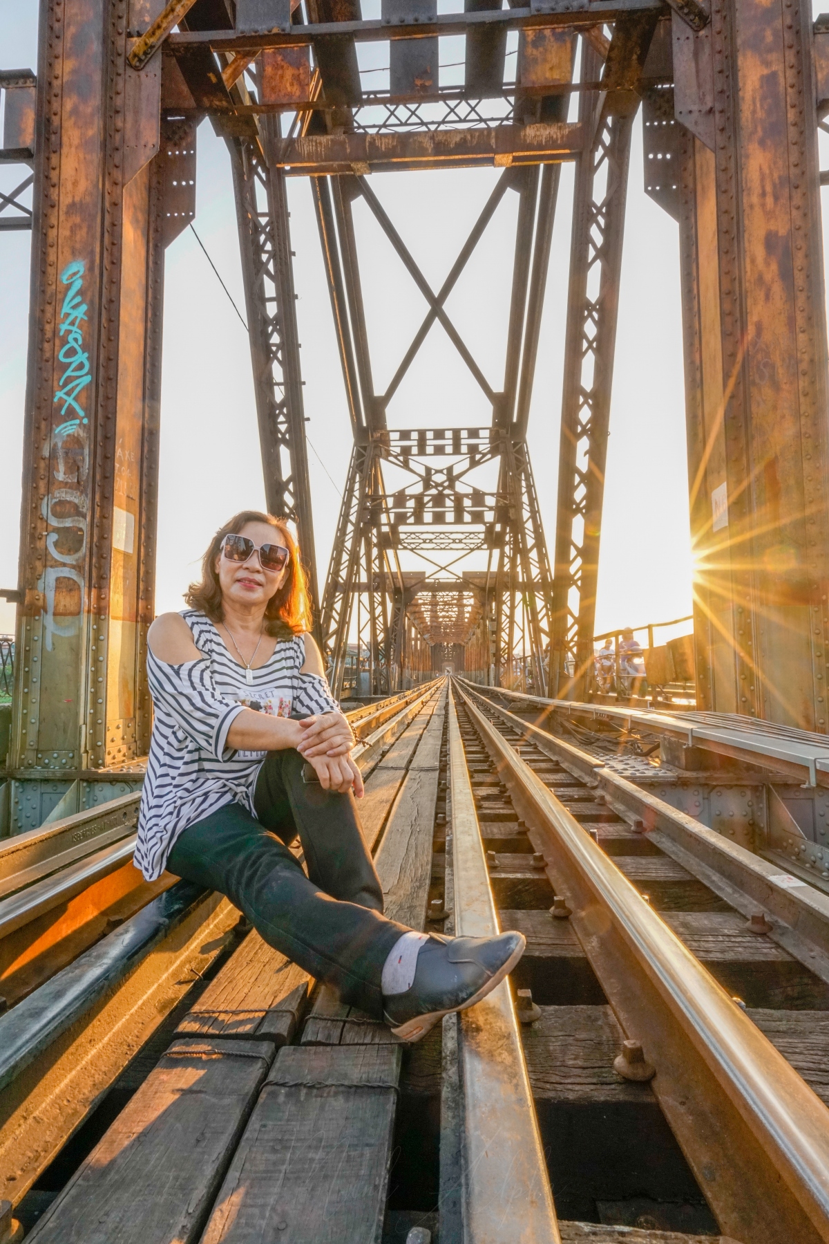 Bà Liên về hưu năm 2014. Từ đó đến nay, bà dành nhiều thời gian để thỏa mãn đam mê từ thời trẻ là du lịch và chụp ảnh. Bà đã đi đủ 63 tỉnh thành, lúc du lịch một mình, lúc đồng hành với con trai.