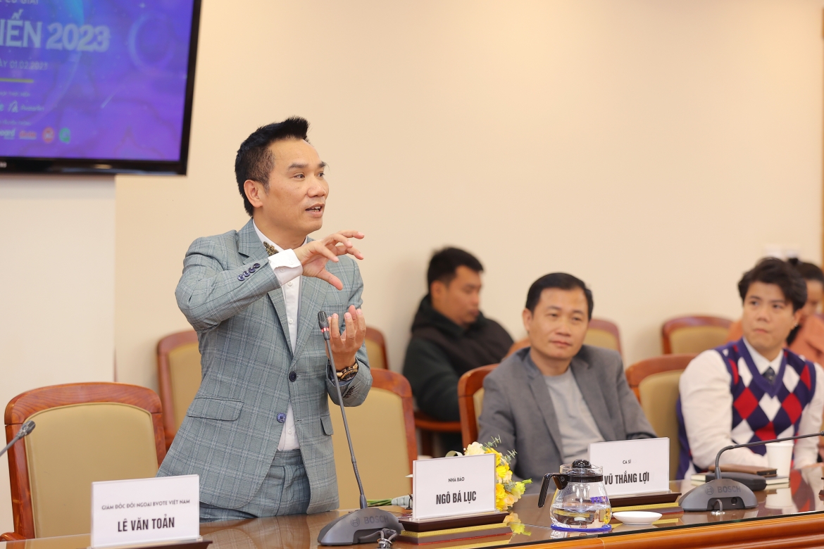 Nhà báo Ngô Bá Lục, thành viên Hội đồng tư vấn cho rằng sự thay đổi về nội dung và format đã nâng cao uy tín, tính hấp dẫn của Giải Cống hiến.
