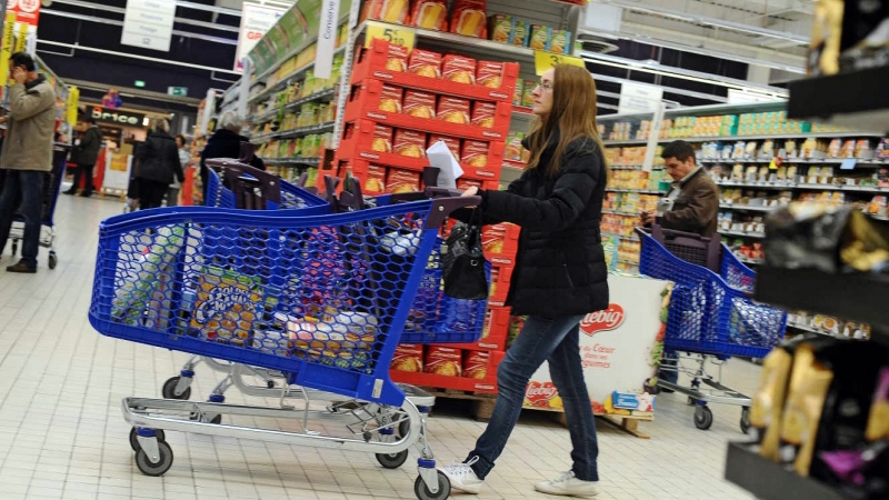Lạm phát Tại Pháp vẫn ở mức cao nhưng đang được kiểm soát. Ảnh: Le Monde