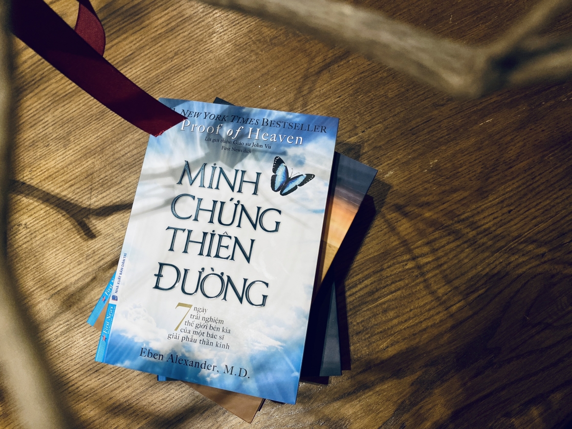 "Minh chứng thiên đường" của tác giả Eden Alexander.