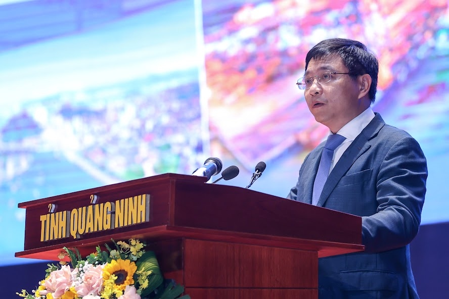Bộ trưởng GTVT Nguyễn Văn Thắng phát biểu tại Hội nghị ở Quảng Ninh sáng nay (12/2/2023).