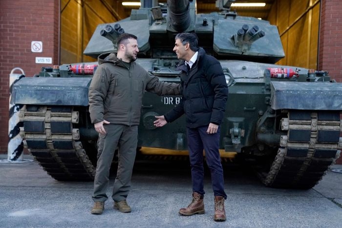 Tổng thống Ukraine Volodymyr Zelensky và Thủ tướng Anh Rishi Sunak. Ảnh: Getty