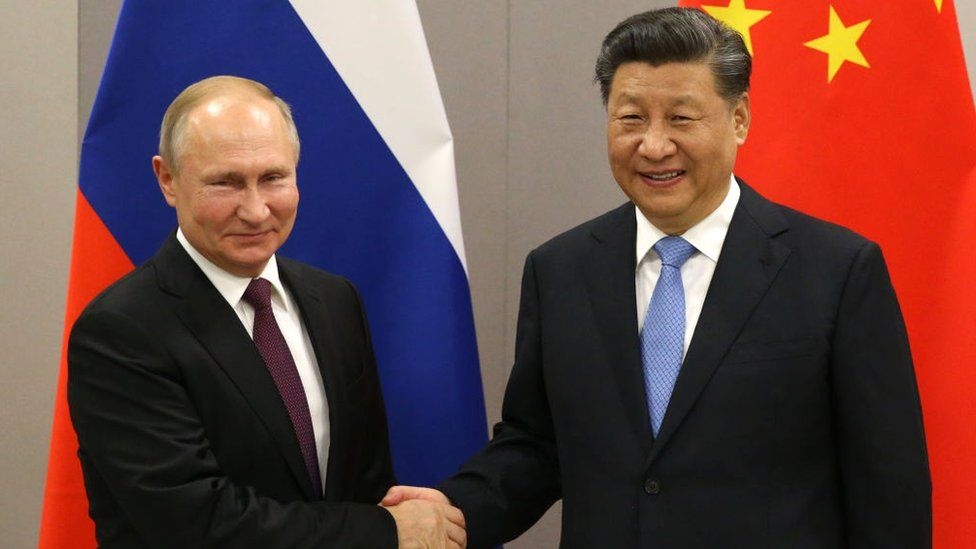 Tổng thống Nga Vladimir Putin và Chủ tịch nước Trung Quốc Tập Cận Bình. Ảnh: Reuters