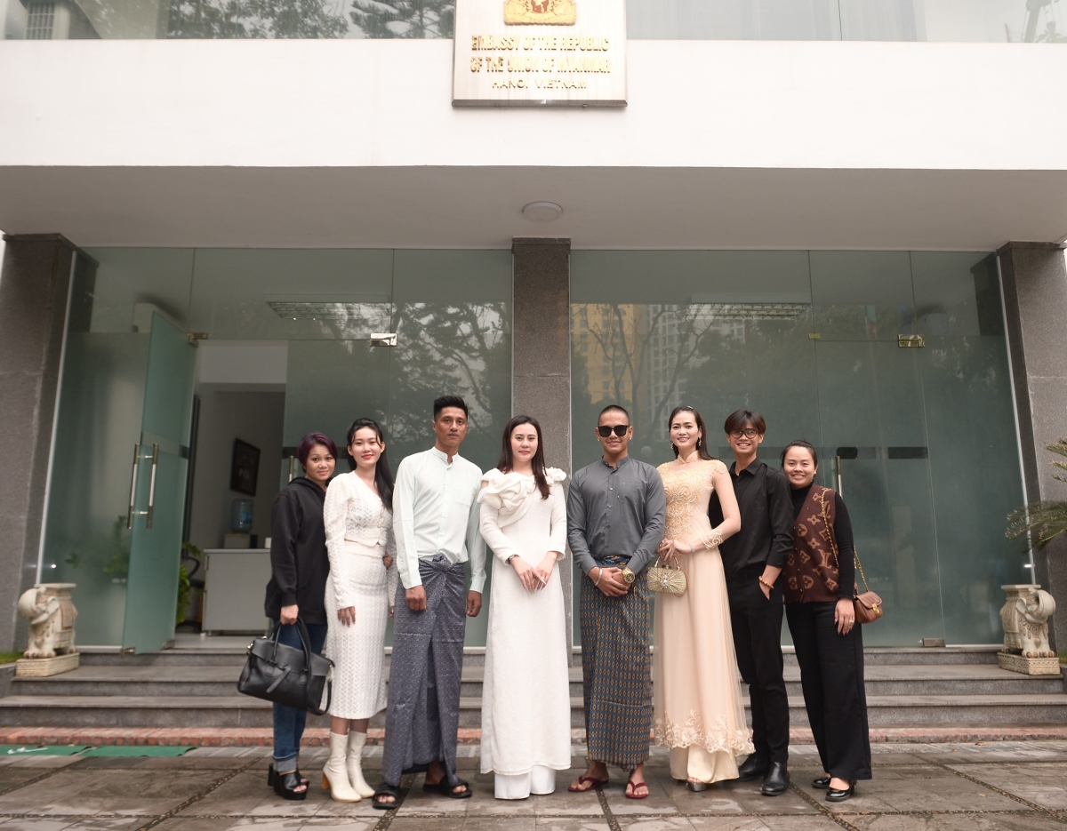 Chủ tịch Mrs Grand International sẽ có những hoạt động trải nghiệm thú vị, tại nhiều địa điểm du lịch hấp dẫn ở Việt Nam, cùng với sự đồng hành của Hoa hậu Phan Kim Oanh và BTC cuộc thi Mrs Grand Việt Nam trước ngày về lại Myanmar.