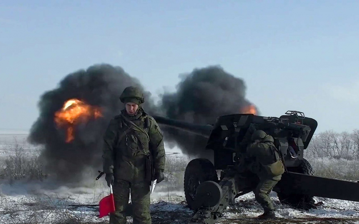 Pháo binh Nga tập trận. Ảnh: Business Insider.